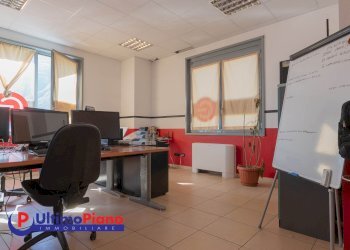Ufficio Via Lavoratori Vittime Col du Mont 21, Aosta - foto 12