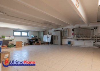 Ufficio Via Lavoratori Vittime Col du Mont 21, Aosta - foto 23