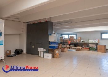 Ufficio Via Lavoratori Vittime Col du Mont 21, Aosta - foto 24