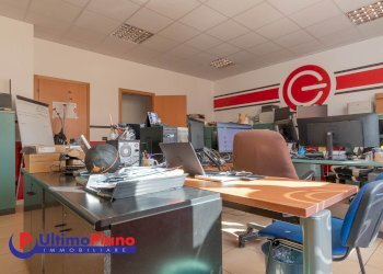 Ufficio Via Lavoratori Vittime Col du Mont 21, Aosta - foto 7