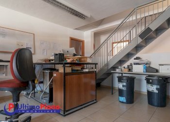 Ufficio Via Lavoratori Vittime Col du Mont 21, Aosta - foto 13