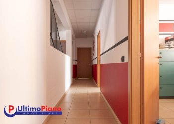 Ufficio Via Lavoratori Vittime Col du Mont 21, Aosta - foto 15