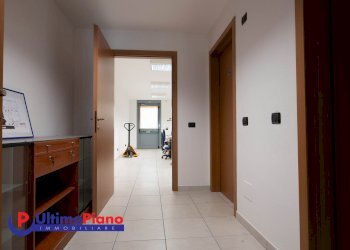 Ufficio Via Lavoratori Vittime Col du Mont 21, Aosta - foto 25