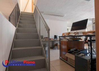 Ufficio Via Lavoratori Vittime Col du Mont 21, Aosta - foto 32