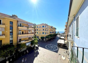 Foto 1 - Appartamento Via Mazzini, Pietra Ligure - foto 1