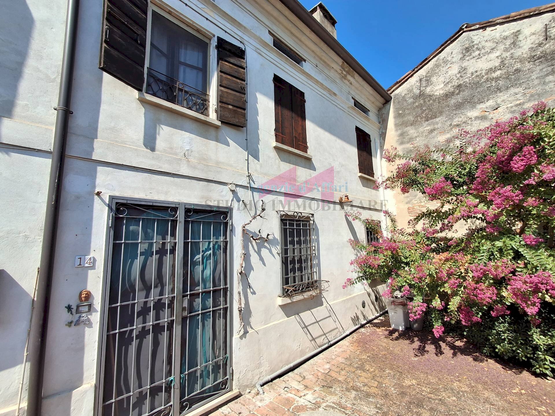 Foto 2 - Casa semi indipendente Cimitero
 
14, Serravalle a Po - foto 2