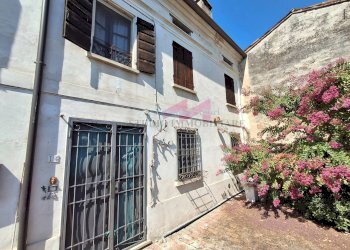 Foto 2 - Casa semi indipendente Cimitero
 
14, Serravalle a Po - foto 2