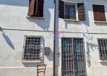 Foto 3 - Casa semi indipendente Cimitero
 
14, Serravalle a Po - foto 3