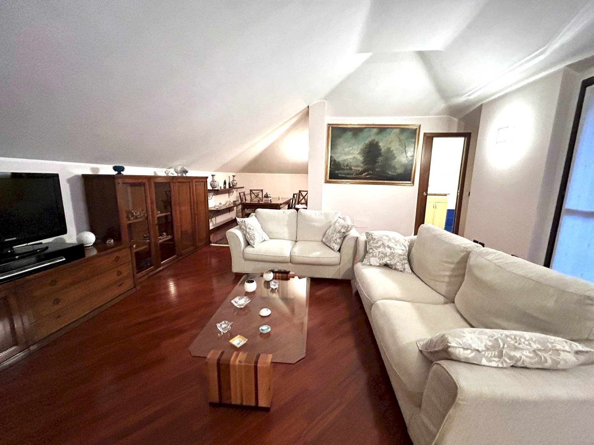 Foto 2 - Three-room apartment Via Pola
 
2, Legnano - photo 2