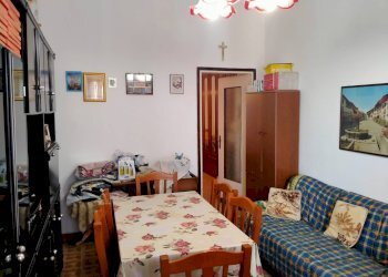 Foto 6 - Bilocale via varese
 
4, Varano Borghi - foto 5