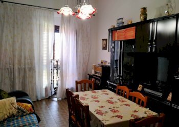 Foto 8 - Bilocale via varese
 
4, Varano Borghi - foto 7