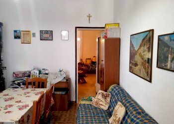 Foto 15 - Bilocale via varese
 
4, Varano Borghi - foto 14