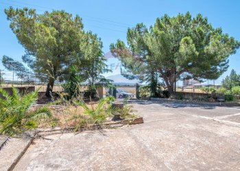 Giardino - Villa cda favarella
 
29, Caltagirone - foto 11