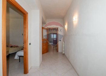 Hall / corridoio - Villa cda favarella
 
29, Caltagirone - foto 39