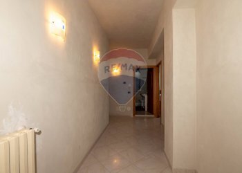 Hall / corridoio - Villa cda favarella
 
29, Caltagirone - foto 40