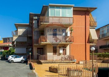 Edificio all\'aperto - Appartamento Via Gravina
 
70, Tremestieri Etneo - foto 9