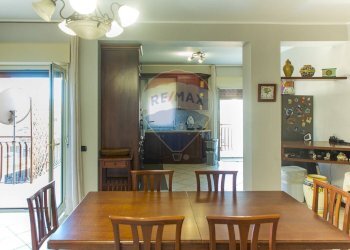 Sala da pranzo - Appartamento Via Gravina
 
70, Tremestieri Etneo - foto 4