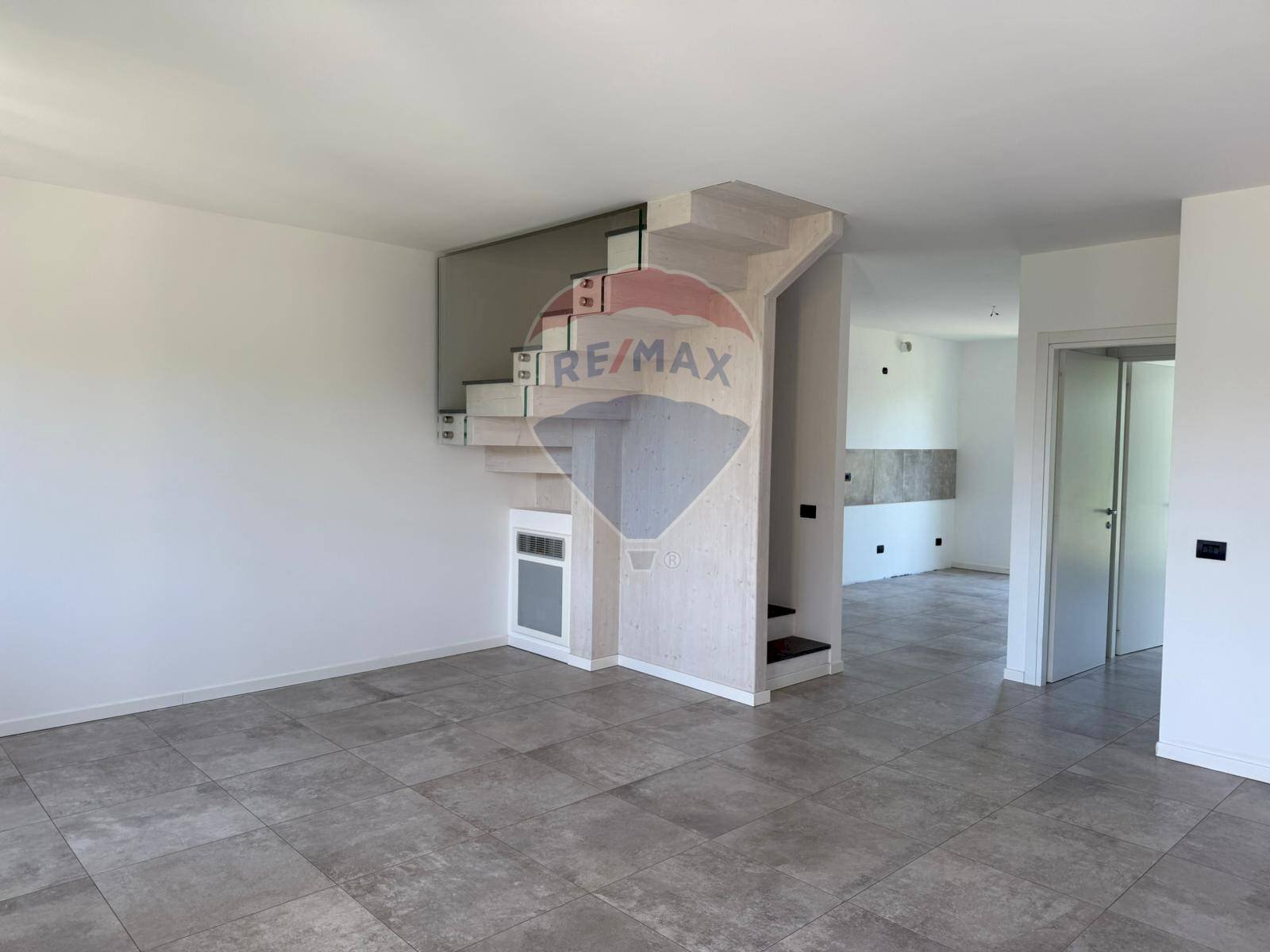 Stanza vuota - Four-room apartment San Francesco
 
21, Monguzzo - photo 2