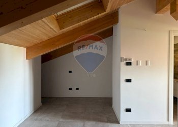 Stanza vuota - Four-room apartment San Francesco
 
21, Monguzzo - photo 17