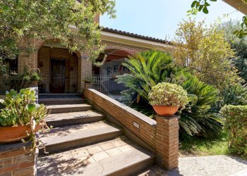 Casa all\'aperto - Villa VIA DOMENICO SCARLATTI, Motta Sant'Anastasia - foto 2