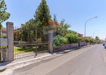 Edificio all\'aperto - Villa VIA DOMENICO SCARLATTI, Motta Sant'Anastasia - foto 4