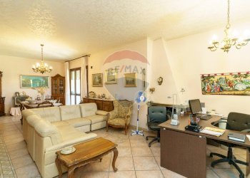 Sala da pranzo - Villa VIA DOMENICO SCARLATTI, Motta Sant'Anastasia - foto 29