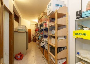 Dispensa di stoccaggio - Villa VIA DOMENICO SCARLATTI, Motta Sant'Anastasia - foto 63