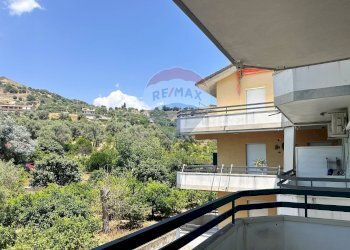 Balcone - Appartamento Via Cesare Battisti
 
271, Furci Siculo - foto 1