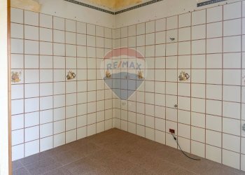 Stanza vuota - Appartamento Via Cesare Battisti
 
271, Furci Siculo - foto 7