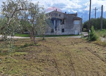 Casa all\'aperto - Villa Via Monticelli
 
Snc, Castel Campagnano - foto 4