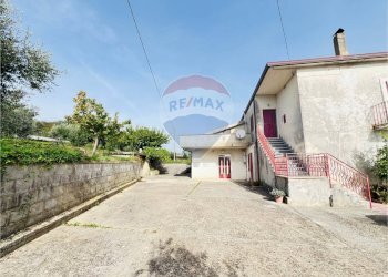 Casa all\'aperto - Villa Via Monticelli
 
Snc, Castel Campagnano - foto 2