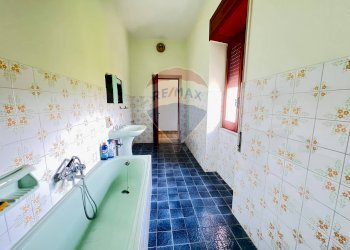 Bagno - Villa Via Monticelli
 
Snc, Castel Campagnano - foto 49