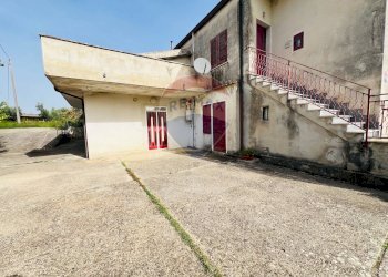 Casa all\'aperto - Villa Via Monticelli
 
Snc, Castel Campagnano - foto 62
