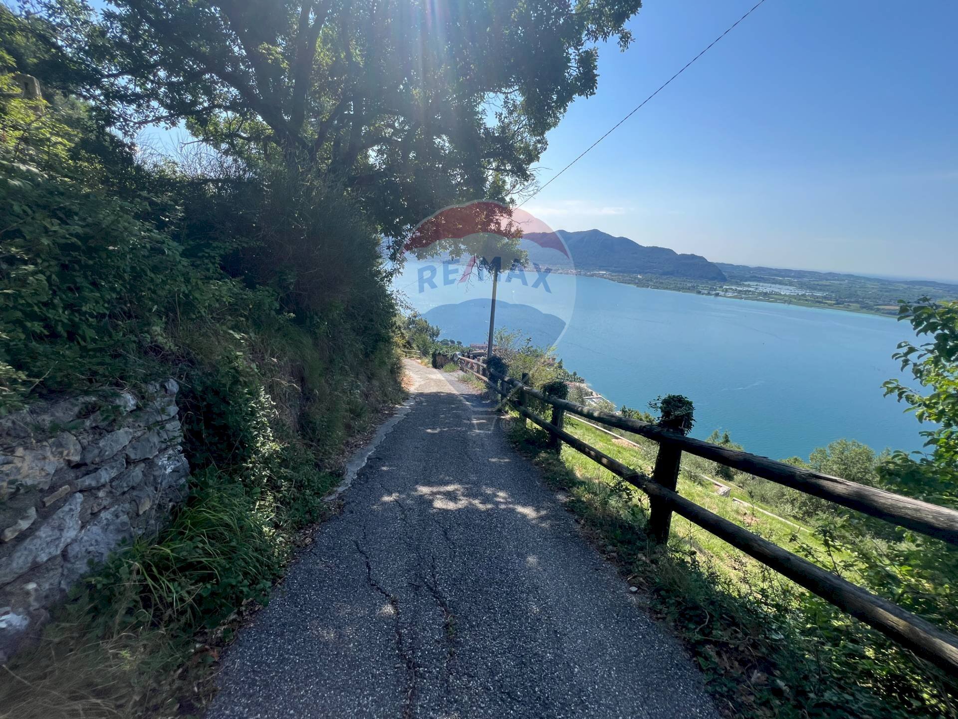 Vista dell\'acqua - Terreno agricolo VIA VASTI DI SOPRA, Predore - foto 2