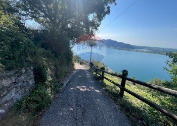 Vista dell\'acqua - Terreno agricolo VIA VASTI DI SOPRA, Predore - foto 2