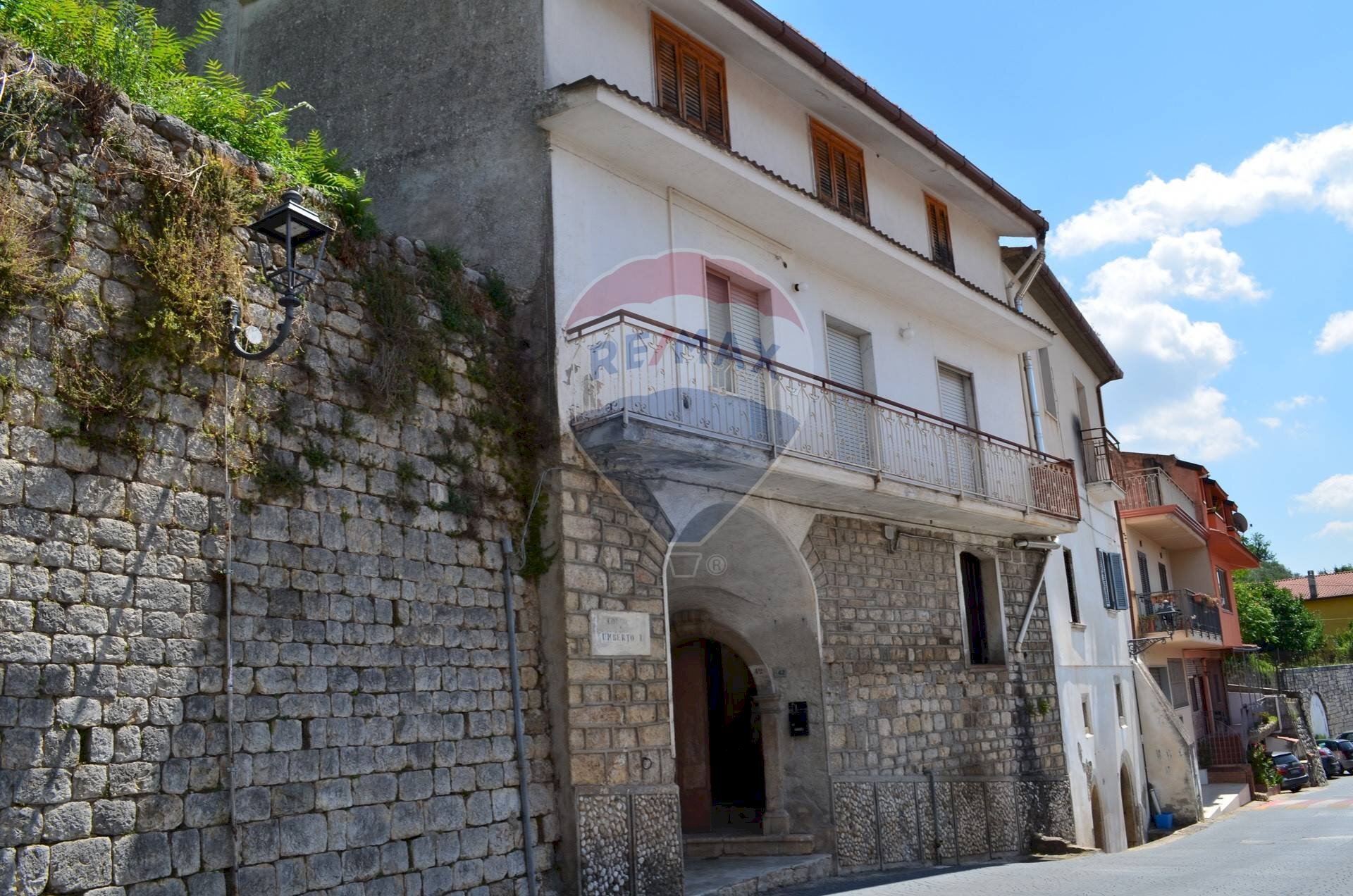 Edificio all\'aperto - Appartamento via Umberto I
 
42, Foglianise - foto 1