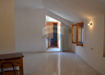 Stanza vuota - Appartamento via Umberto I
 
42, Foglianise - foto 19