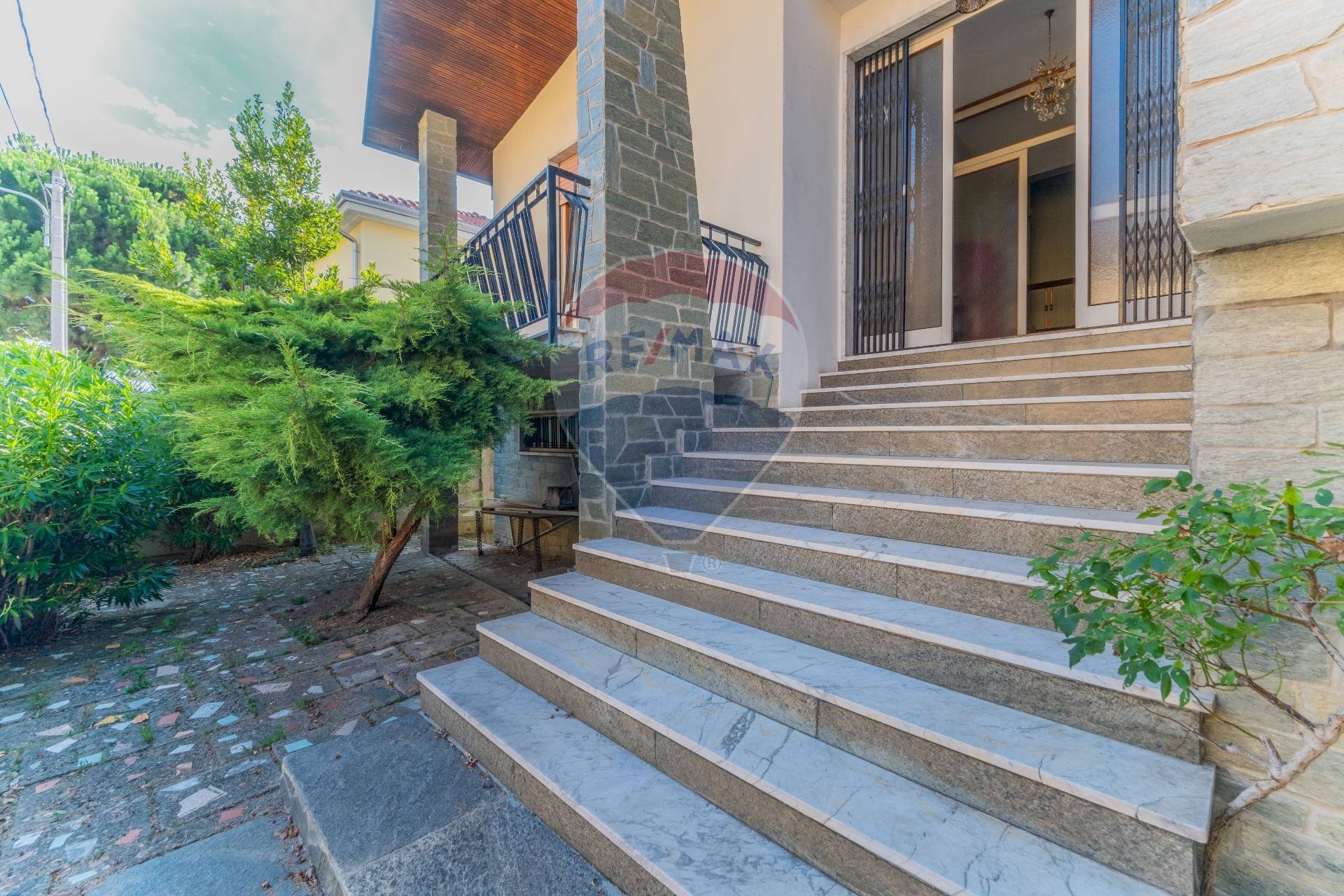 Scale - Villa Via Pacini
6, Busto Arsizio - foto 3