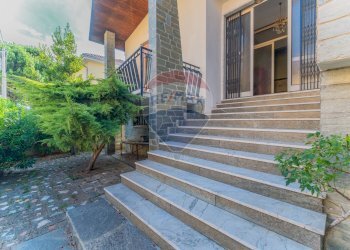 Scale - Villa Via Pacini
 
6, Busto Arsizio - foto 3