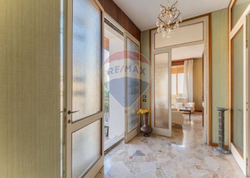 Hall / corridoio - Villa Via Pacini
 
6, Busto Arsizio - foto 12