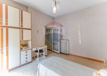 Camera / camera da letto - Villa Via Pacini
 
6, Busto Arsizio - foto 25