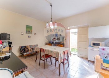 Sala da pranzo - Villa Via Pacini
 
6, Busto Arsizio - foto 42