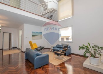 Soggiorno - Villa Via Degli Abeti
 
12, Comiso - foto 5