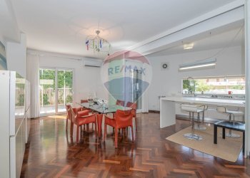 Sala da pranzo - Villa Via Degli Abeti
 
12, Comiso - foto 13