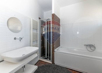 Bagno - Villa Via Degli Abeti
 
12, Comiso - foto 29