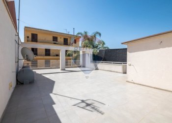 Terrazza - Villa Via Degli Abeti
 
12, Comiso - foto 33