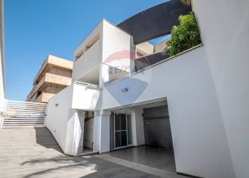 Casa all\'aperto - Villa Via Degli Abeti
 
12, Comiso - foto 35