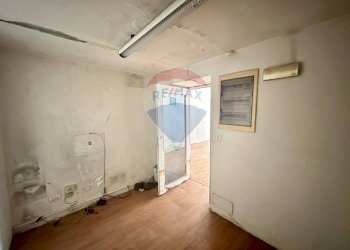 Stanza vuota - Locale Commerciale Corso Italia
164, Ragusa - foto 7