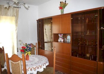 Salone - Appartamento via Antonio Sebastiani, Minturno - foto 5