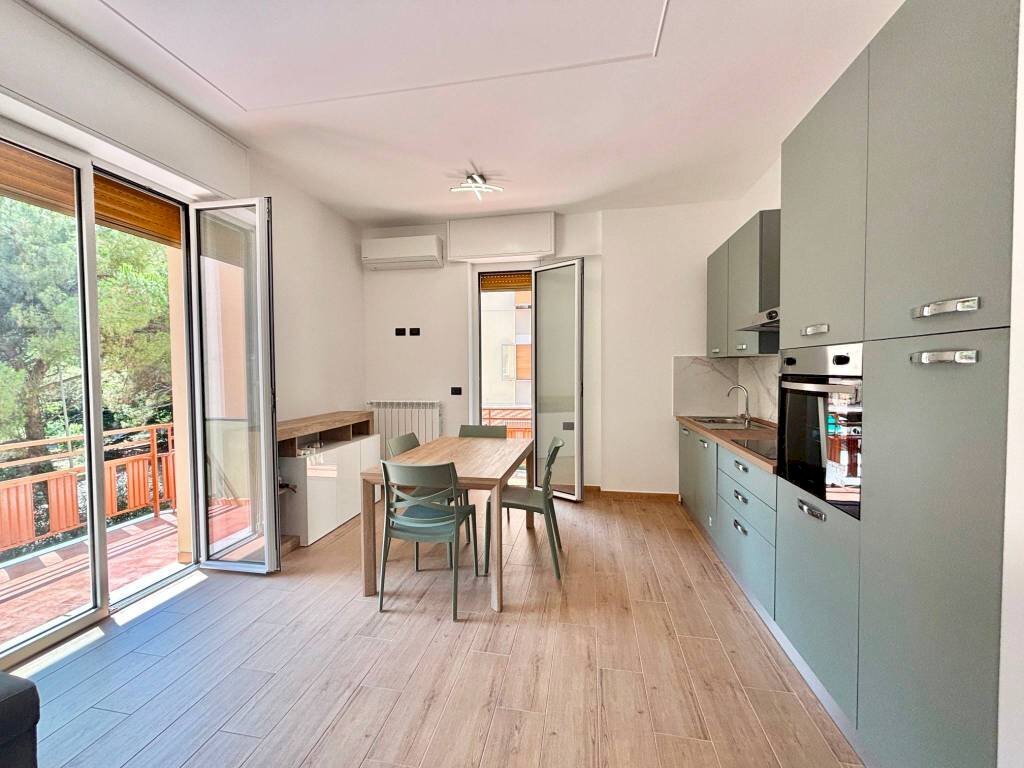 Cucina - Trilocale via Laviosa, Genova (zona Pegli) - foto 1